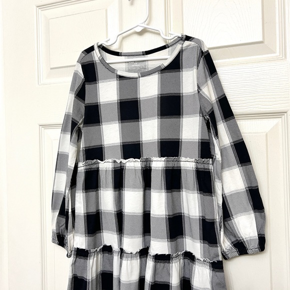 Girls Old Navy Buffalo Check Long Sleeved Dress Size 8 Medium - Picture 2 of 4